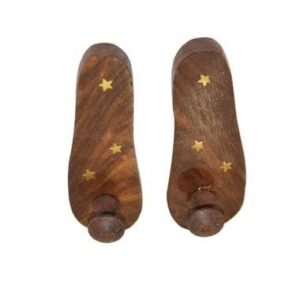 4-Inch Handcrafted Wooden Charan Paduka – Sacred Footprints Decorative Showpiece for Home Temple, Hindu Altar Decor, Prayer Room Decoration & Spiritual Gift 4 inch handcrafted wooden charan paduka – sacred footprints decorative showpiece for home temple, hindu altar decor, prayer room decoration & spiritual gift